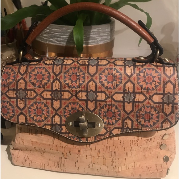 Artisan’s handmade bag unique and elegant - Picture 3 of 5